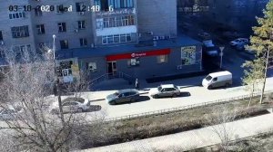 Hiwatch DS I215 2Мп уличная поворотная IP камера с EXIR подсветкой до 100м