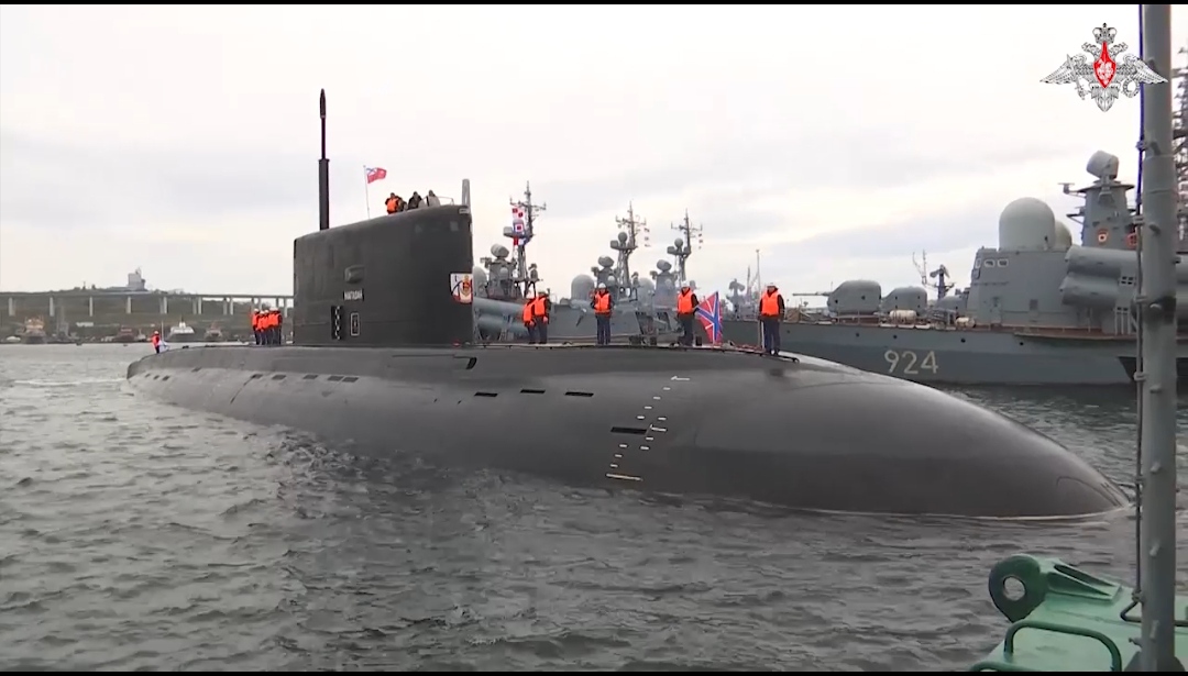 Подлодка Магадан с ракетами Калибр прибыла на Тихоокеанский флот