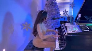 Lola Astanova - Dance of the Sugar Plum Fairy