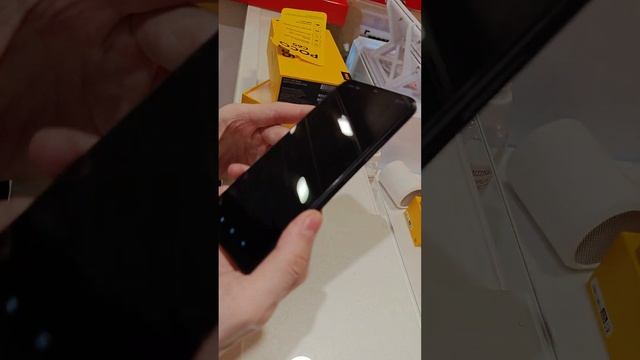 Xiaomi Poco C65 8/256 довольно крутой дизайн за 12к, но телефон не особо советую слабый проц