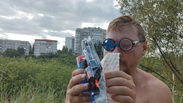 ПОСЫЛКА С ОЗОН РЕВОЛЬВЕР 2 В 1 СТРУЛЯЕТ ПУЛЬКАМИ И ПИСТОНАМИ РАСПАКОВКА НА ПРИРОДЕ смотреть онлайн