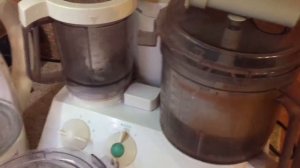 Шнековая или центробежная соковыжималка. Сравнение.