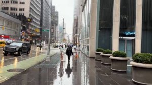 Walking In The Rain In Manhattan - 5th Avenue 6th Ave And Times Square - Rainy Day In New York City