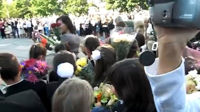 Тоня идет в 5-Б класс смотреть онлайн