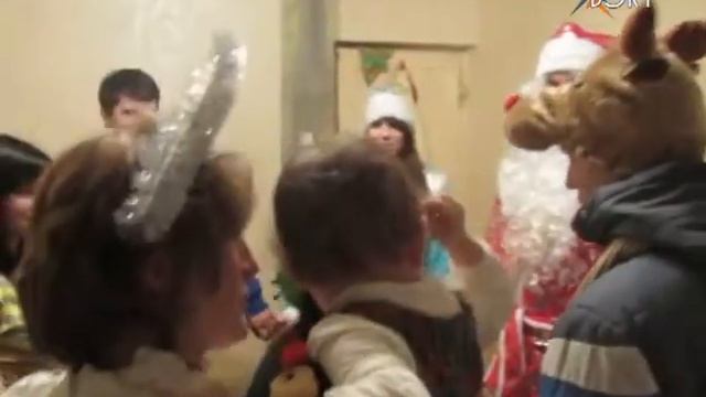 Волонтеры молодежного центра подарили праздник детям смотреть онлайн