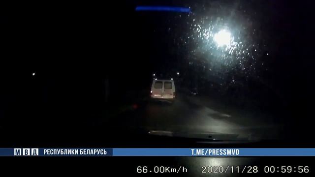 В Борисове сотрудники ГАИ преследовали пьяного бесправника смотреть онлайн