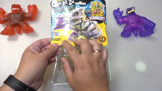 Дино скелет ПРОТИВ Боевые челюсти! Гуджитсу Дино Икс Рэй смотреть онлайн