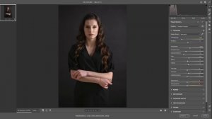 Снять портрет с бюджетной внешней вспышкой? Легко! Сравниваем со студийным светом