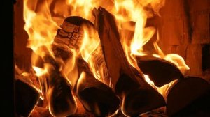 Огонь в камине . Для расслабления. Для медитации. Для снятия стресса. Для сна - Камин 4K HD