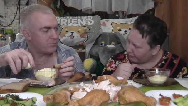MUKBANG RUSSIA|КОПЧЕНЫЕ ГОЛЕНИ и ГРУДКА|ПОМИДОРКИ ЧЕРРИ и ОГУРЦЫ из ПАКЕТА|ТОМАТНЫЙ СОК|МАЙОНЕЗ|яйц