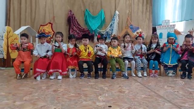 Шумовой оркестр. Старшая группа "Куобахчаан" смотреть онлайн