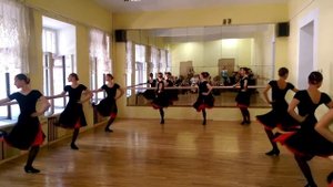 Дробные выстукивания у станка 1 курс 2 семестр