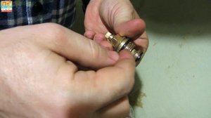 ✅ ЧТО ДЕЛАТЬ, ЕСЛИ течет КРАН СМЕСИТЕЛЯ / Ремонт сантехники