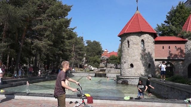Сосновый Бор. Детский игровой комплекс «Андерсенград» (17.06.23)