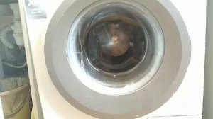 Стиральная Машина трясётся