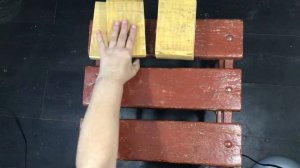 Очень простая подставка под разделочные доски . Использование обрезков .