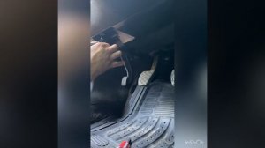 Как легко и просто поменять ручку капота Мерседес w210