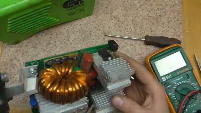 Ремонт сварочного аппарата Сибртех ИДС-190. Сгорел транзистор. смотреть онлайн