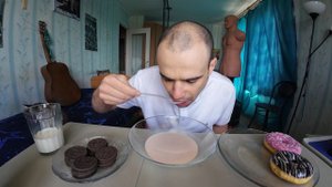 МУКБАНГ ПОНЧИКИ / DONUTS / ПЕЧЕНЬЕ OREO / ШАРИКИ С МОЛОКОМ / SWEET / EATING Mukbang / ASMR АСМР