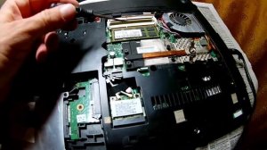 Ноутбук HP 625. Меняем планку оперативной памяти