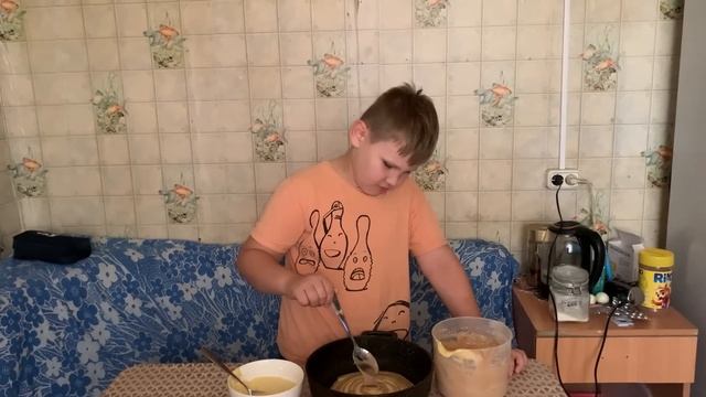 Зерненый творог- вкусно, быстро, просто. Первый пирог! смотреть онлайн
