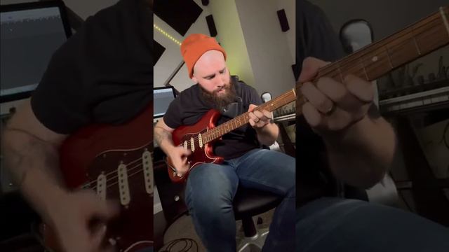 Testing out my new @fender Player Plus Stratocaster! #fender #stratocaster #soul #randb #guitar смотреть онлайн