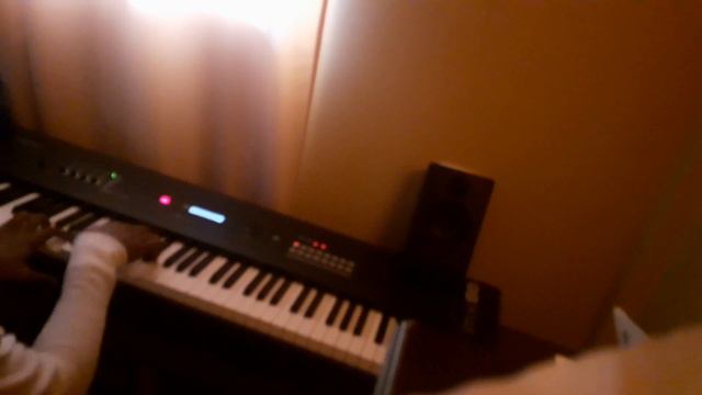 Bach - Prelude in C (Yamaha MX88) смотреть онлайн