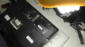 Ремонт и чистка HP 550 залит неизвестной жидкостью, полная разборка