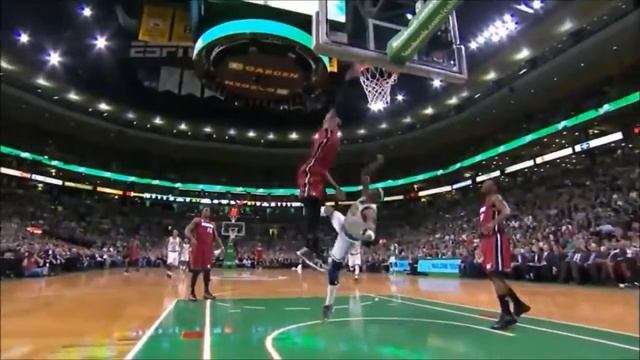 Подборка данков трюков финтов баскетбола A range of tricks feints basketball смотреть онлайн