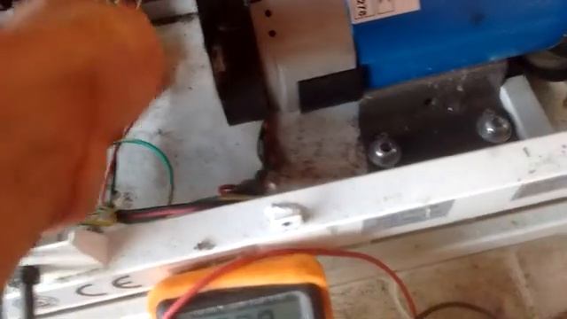 Maquina de caminar sin fuerza ni potencia ¿ Que tendrá ? смотреть онлайн