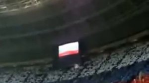 Стадион 'Лужники' поет гимн России!