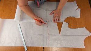 Платье нарядное. Моделирование и раскрой.mp4