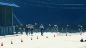 Как победить более сильных спортсменов? Открываем секреты групповых велогонок. Критериум