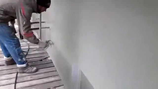 Покраска стен краскораспылителем Yokiji 120 смотреть онлайн