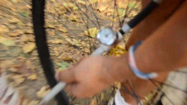 Подкачка Колес насосом для Вилки. смотреть онлайн