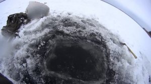 Установка сетей зимой торпедой. Торпеда в действие.