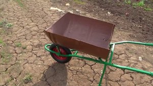 Садовая тележка своими руками из старой бочки