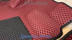 Вариант Ева ковриков для Джилли Атлас в бордовом цвете.