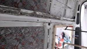 клеим виброизоляцию