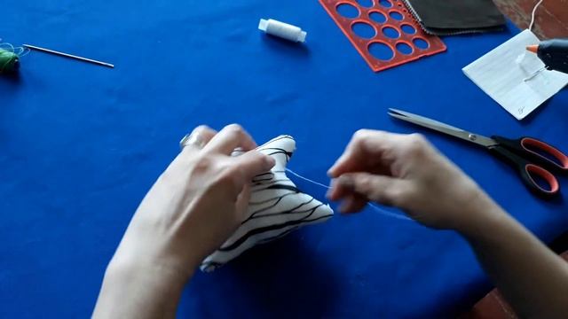 Мастер - класс по изготовлению мягкой игрушки "Танцующий котик". смотреть онлайн