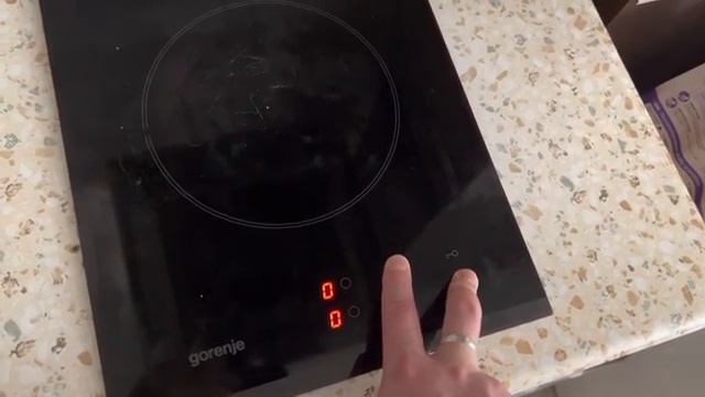 Включаются, но не греют конфорки на плите Gorenje ECT310CSC с двумя конфорками смотреть онлайн