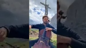 Сello in den Bergen. Велончель в горах.