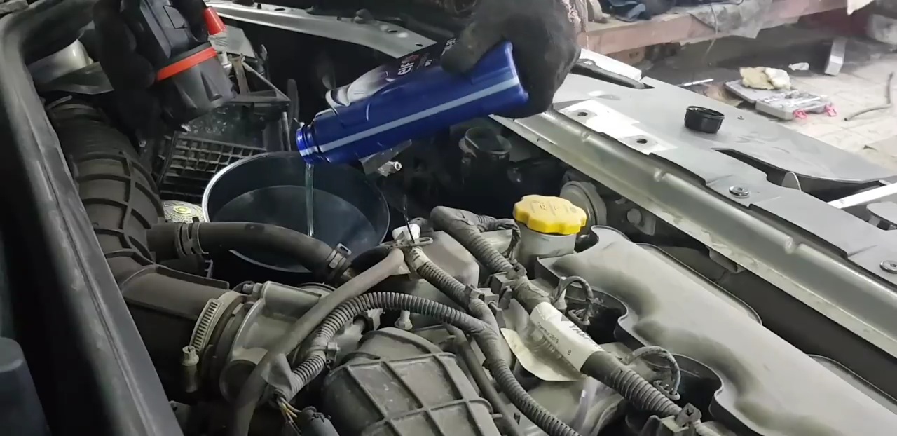 ЛАДА ВЕСТА ЗАМЕНА МАСЛА В КОРОБКЕ ПЕРЕДАЧ МКПП