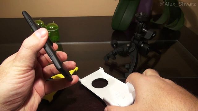 Nokia Lumia 1020. Аксессуары. Camera Grip PG-95G и Charging Cover CC-3066 смотреть онлайн