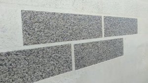 Монтаж фасадной системы АМК / Снимаем защитный слой / Недорогая отделка частного дома из газобетона