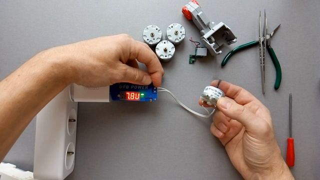 Ремонт мотора LEGO Mindstorms EV3. Замена крышки двигателя смотреть онлайн