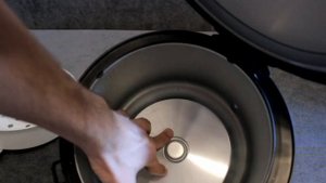 ОНЛАЙН ТРЕЙД.РУ — Мультиварка REDMOND RMC-M25