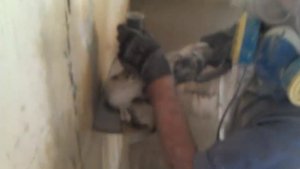Алмазная РЕЗКА БЕТОНА обычной болгаркой УШМ. ОЧЕНЬ опасно!!!