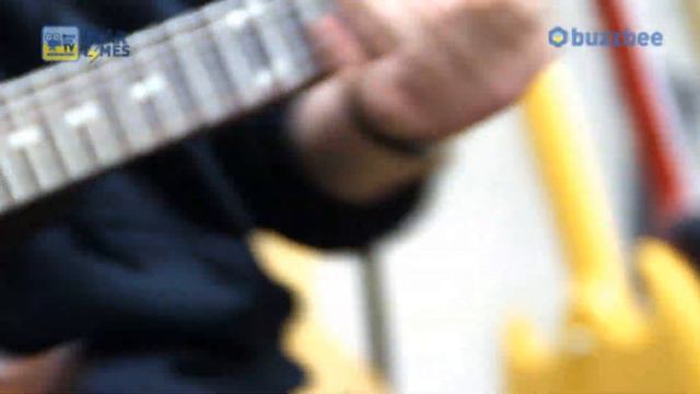 Gibson USA SG Special Faded смотреть онлайн