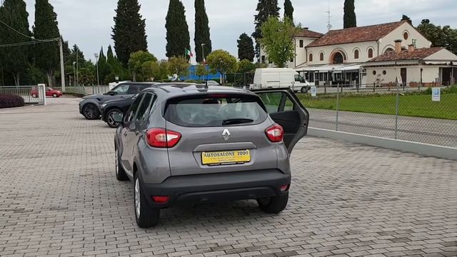 RENAULT CAPTUR 1.5 dCi 90 CV S&S Live смотреть онлайн